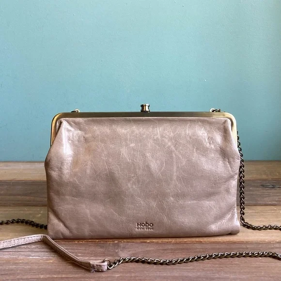 Hobo International Leather Leanne Kisslock Crossbody Bag - Picture 8 of 8